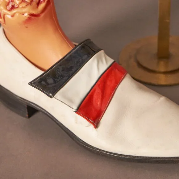 Late 60s Early 70s Stetson White Red and Black Slip On Men’s Shoes
